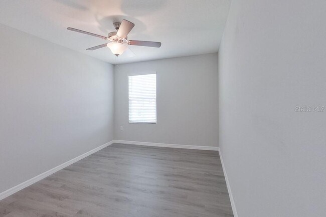 Building Photo - 4459 SW 85 Ln