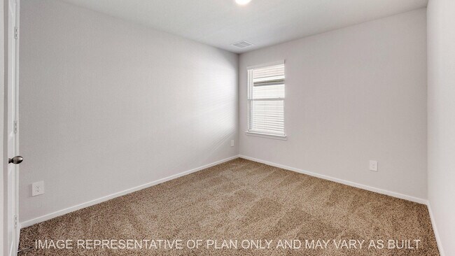 Building Photo - 876 Kickapoo Ln