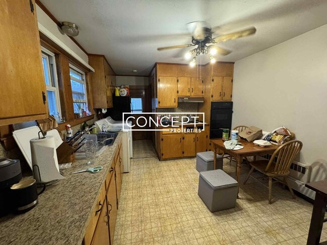 Primary Photo - 32 Chetwynd Rd