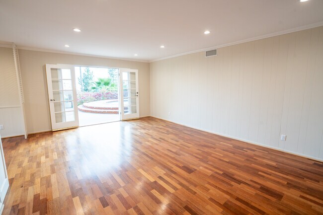 Building Photo - 920 Stewarton Way