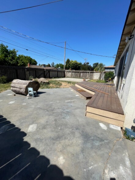 Building Photo - 416 Bruce Ave