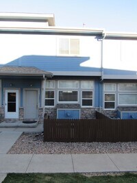 Building Photo - Two Story Townhome with Gas Fireplace