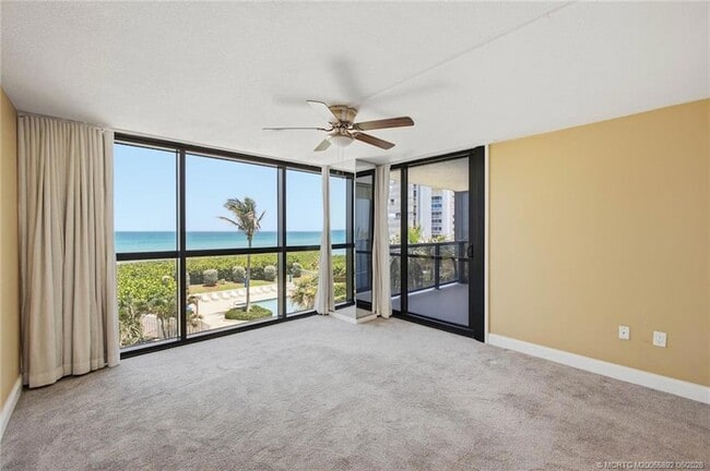 Building Photo - 10410 S Ocean Dr
