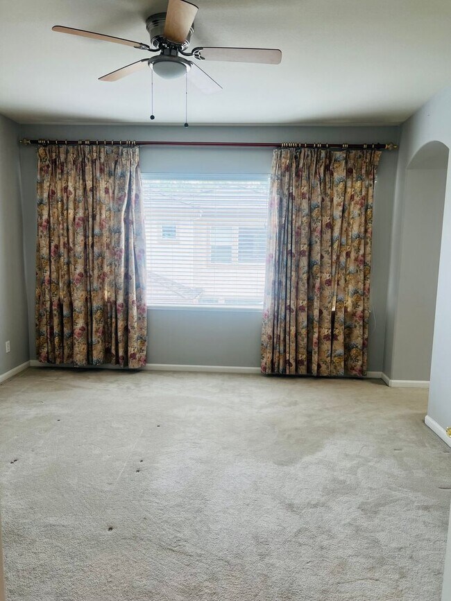 Building Photo - NORTH SAN JOSE - Spacious two story home w...