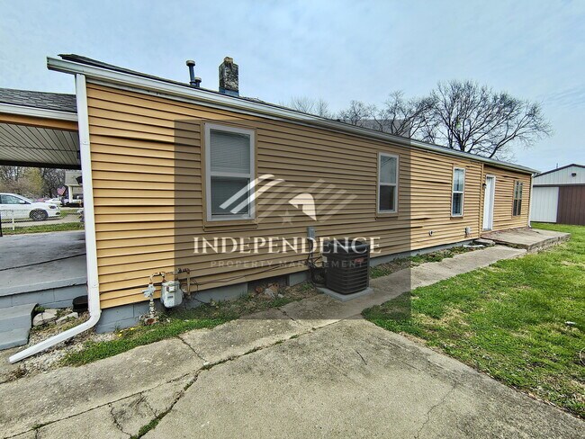 Building Photo - 3217 Finley St