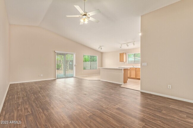 Building Photo - 9012 W Tony Ct