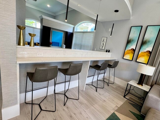 Building Photo - 9857 Baywinds Blvd