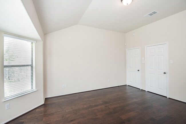 Building Photo - 13014 Southern Creek Dr