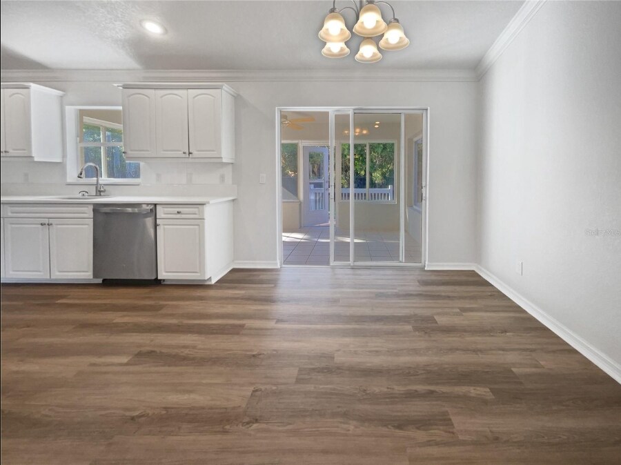 Building Photo - 3053 Draper Terrace