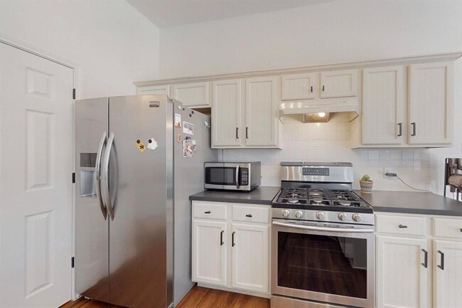 Building Photo - 2508 Willow Way