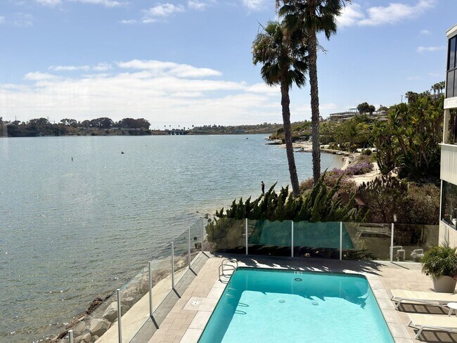 Building Photo - Panoramic Ocean and Lagoon Views