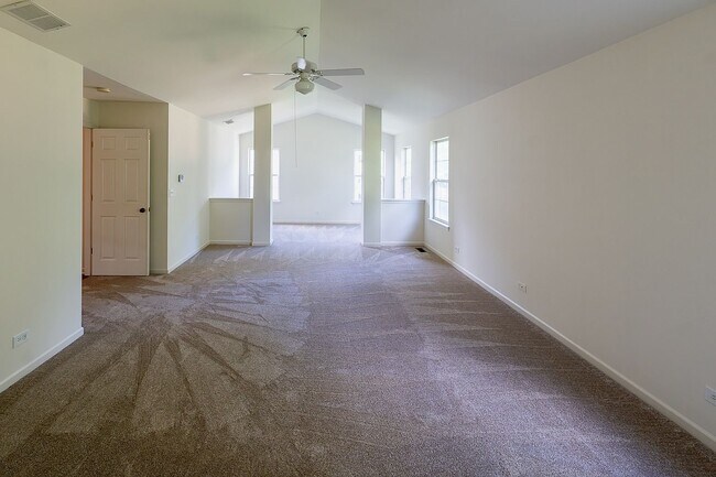 Building Photo - 2803 Bluewater Cir