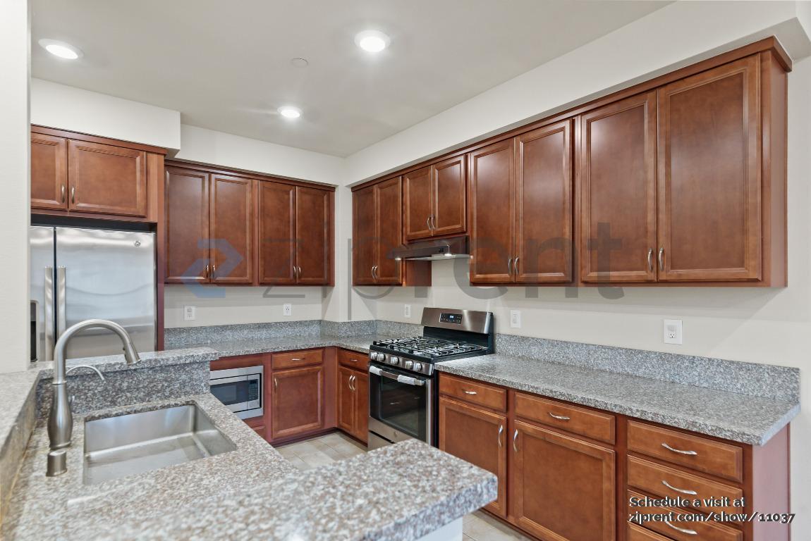 Building Photo - 1368 El Camino Real