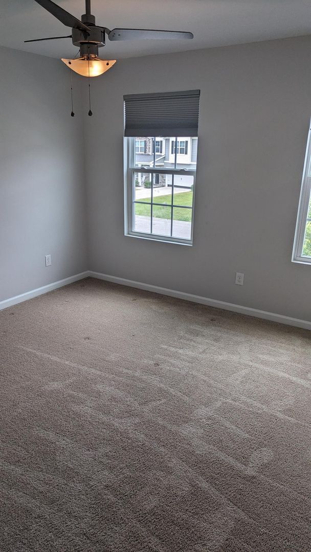Building Photo - Welcome Home!!! Beautiful 3b 2.5b in Masse...