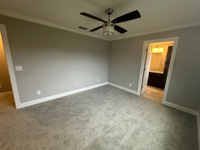 Building Photo - 514 Sapphire Dr