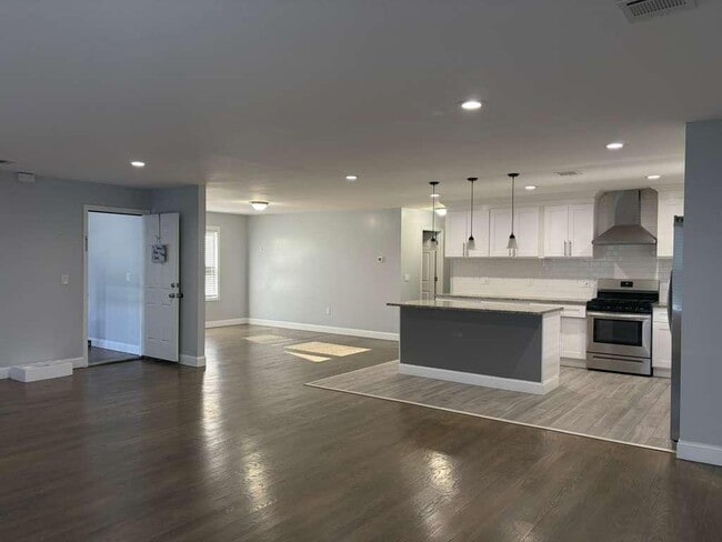 Building Photo - 171 N 17th St