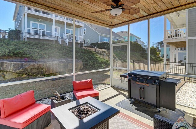 Building Photo - Lake View Living Near Lake Murray – Spacious 5BR Home w/ Boat Ramp & Docks