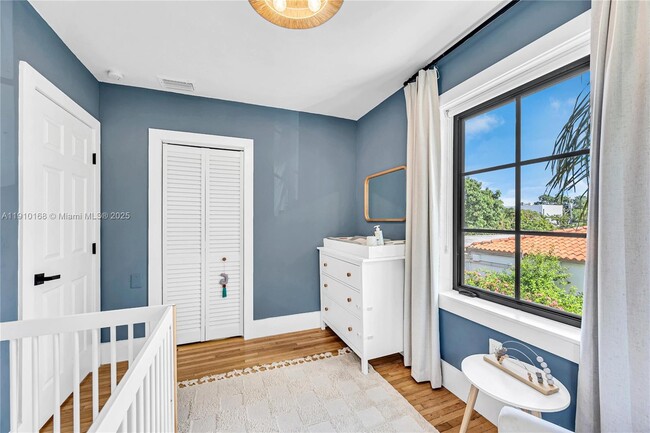 Building Photo - 1951 SW 23rd St