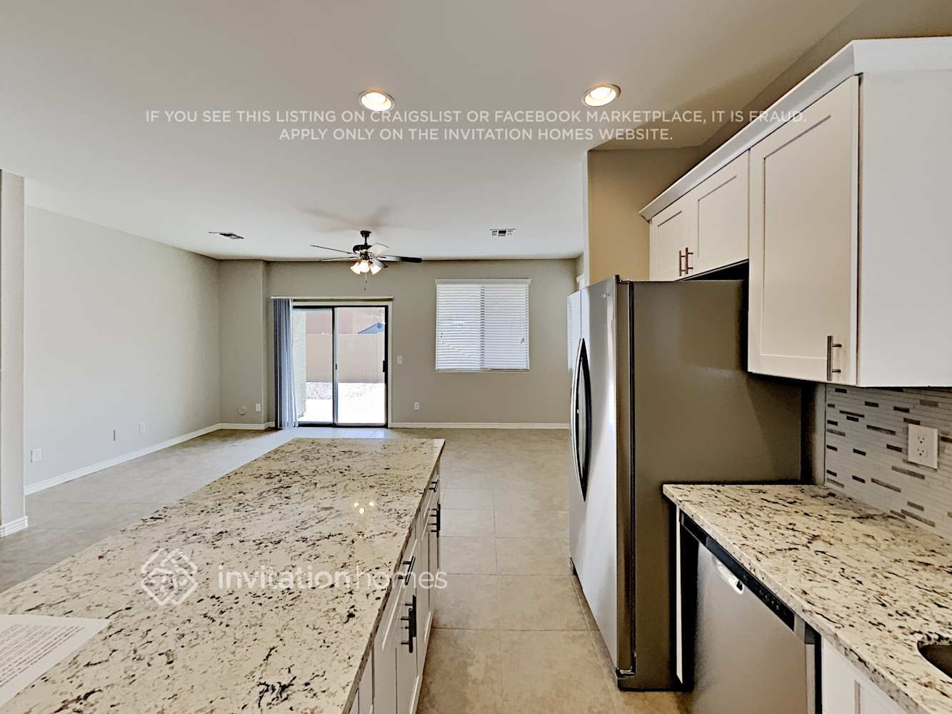 Building Photo - 3761 E Flamingo Way