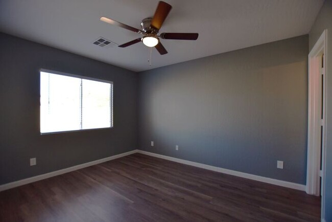 Building Photo - 2822 E Bagdad Rd