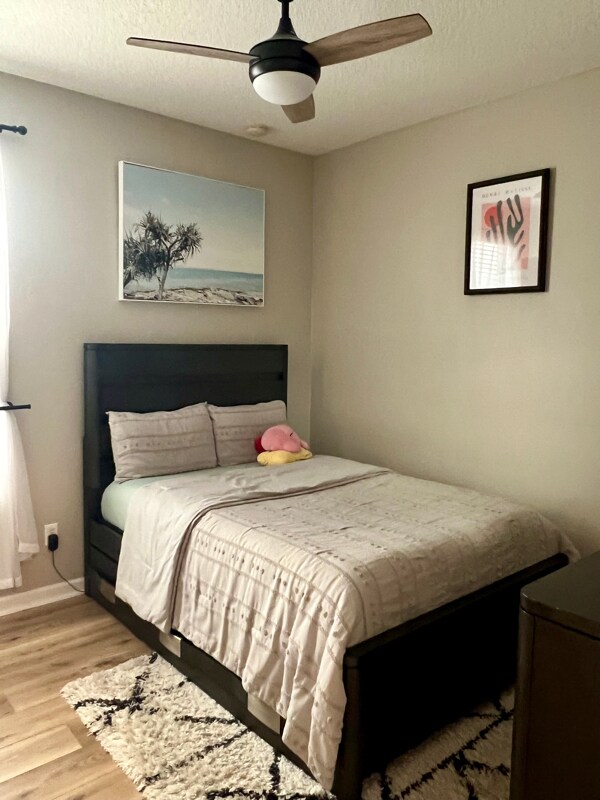 Building Photo - 700 Briar View Dr