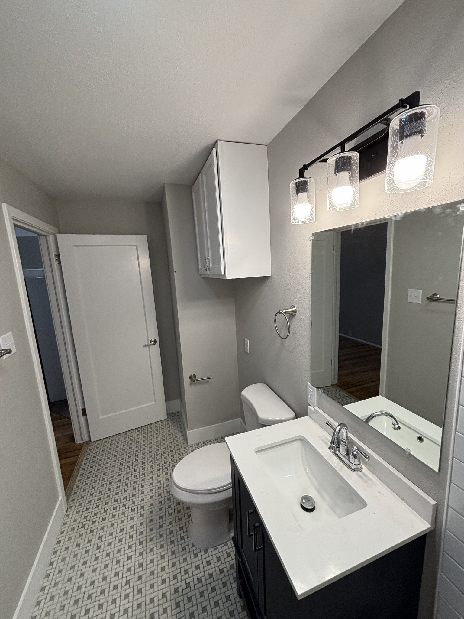 Building Photo - 69 Toponce Dr