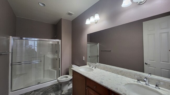 Building Photo - 5 bedroom, 4 bathroom home with a Casita