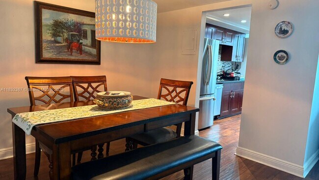 Building Photo - 18031 Biscayne Blvd