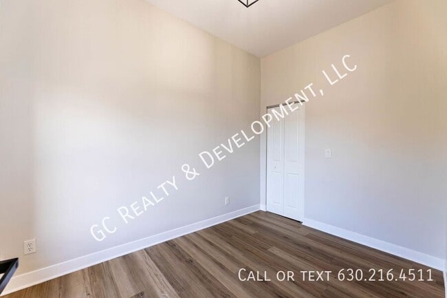 Building Photo - 4241 S Calumet Ave