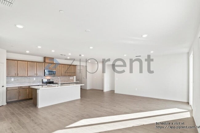 Building Photo - 1797 Eagle River Ave