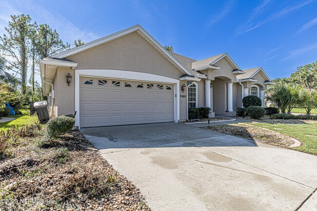 Building Photo - 2465 Pinehurst Ln