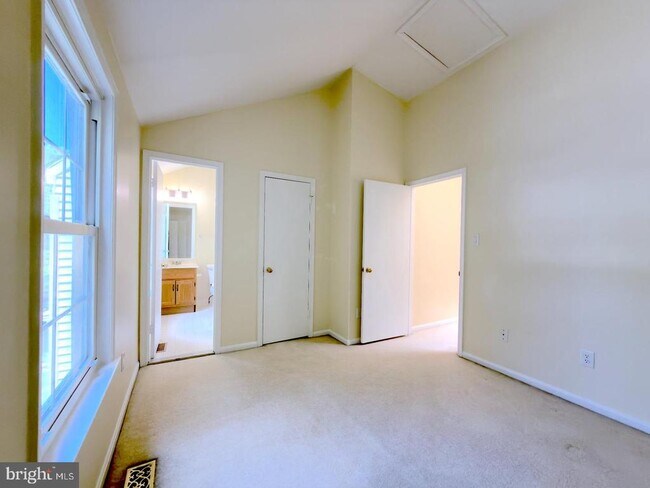 Building Photo - 10509 Smithy Ct