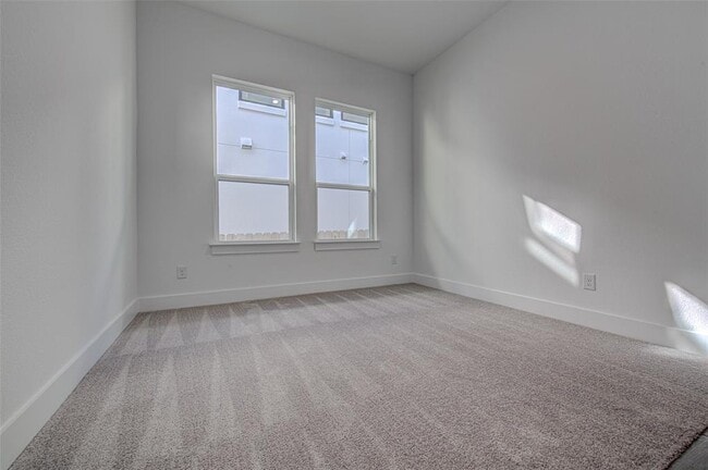 Building Photo - 8604 Pine Muhly Dr