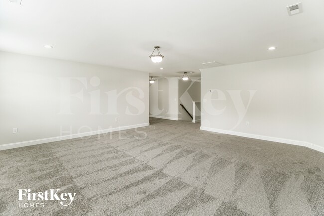 Building Photo - 4641 Skyview Trail