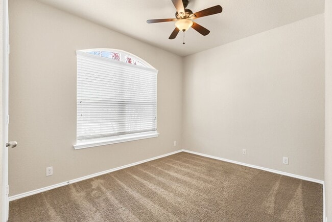 Building Photo - 515 Sage Thrasher