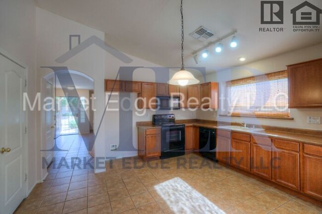 Building Photo - 3Bed/2Bath at Bell/Sarival! $199 MOVE-IN S...