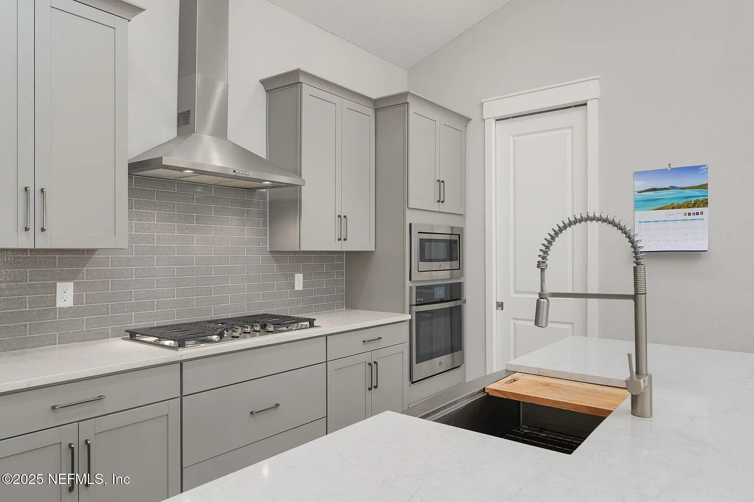 Building Photo - 40 Blue Hampton Dr