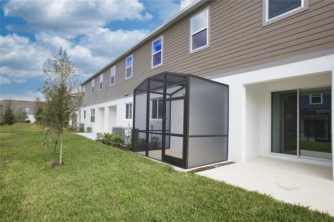 Building Photo - 14824 Outfitter St