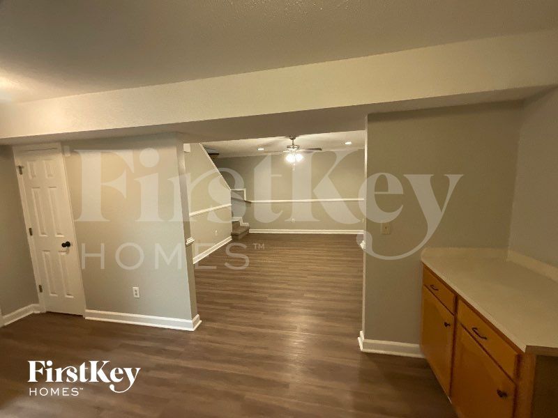 Building Photo - 6004 Stone Bluff Dr