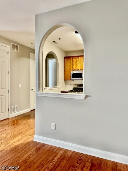 Building Photo - 143 Limerick Ln