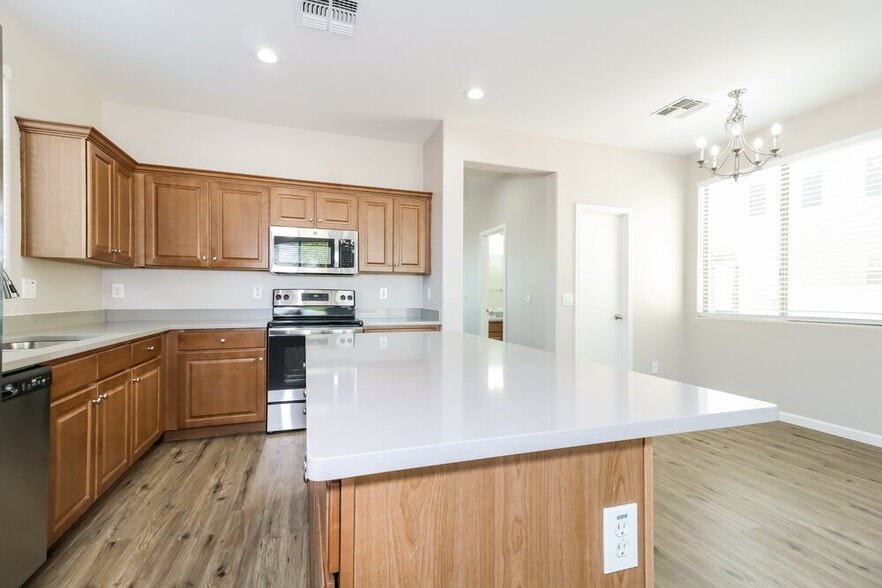 Building Photo - 9090 S 258th Ln