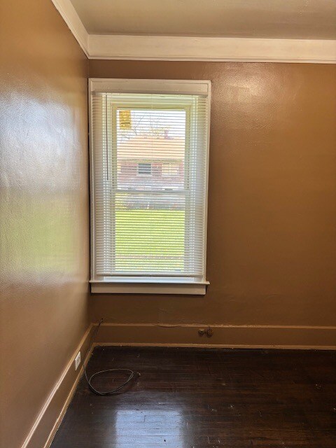 Building Photo - 4915 Maplewood Ave