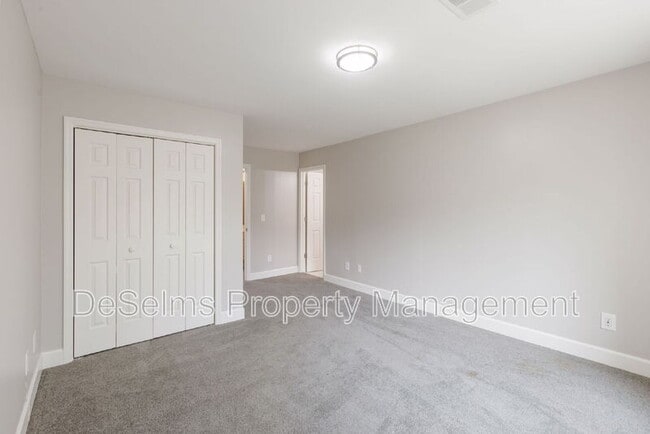 Building Photo - 1012 Beech Tree Ln