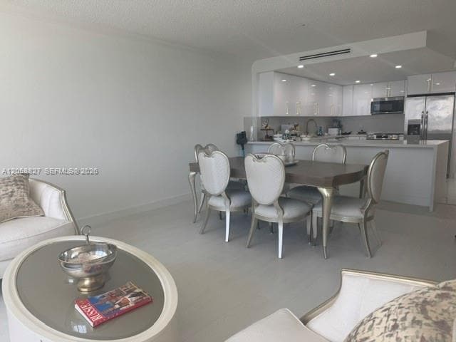 Building Photo - 5401 Collins Ave