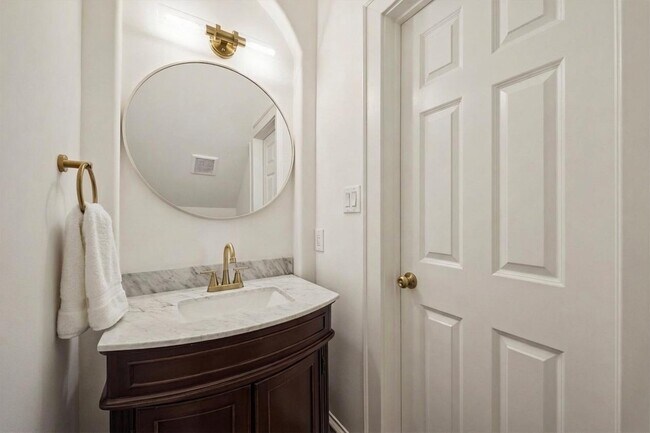 Building Photo - 3917 Tennyson St