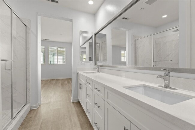 Building Photo - Modern 3-Bedroom Townhome with Luxe Finishes and Private Garage