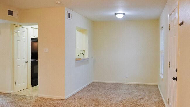 Building Photo - 3308 Burke Rd