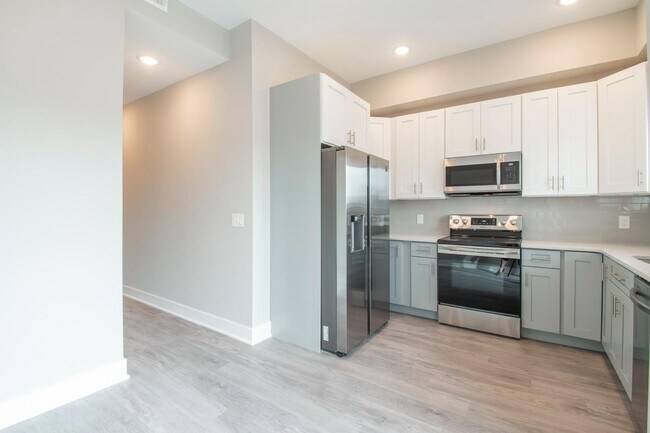 Building Photo - 1206 N 24th St