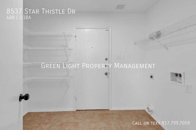 Building Photo - 8537 Star Thistle Dr