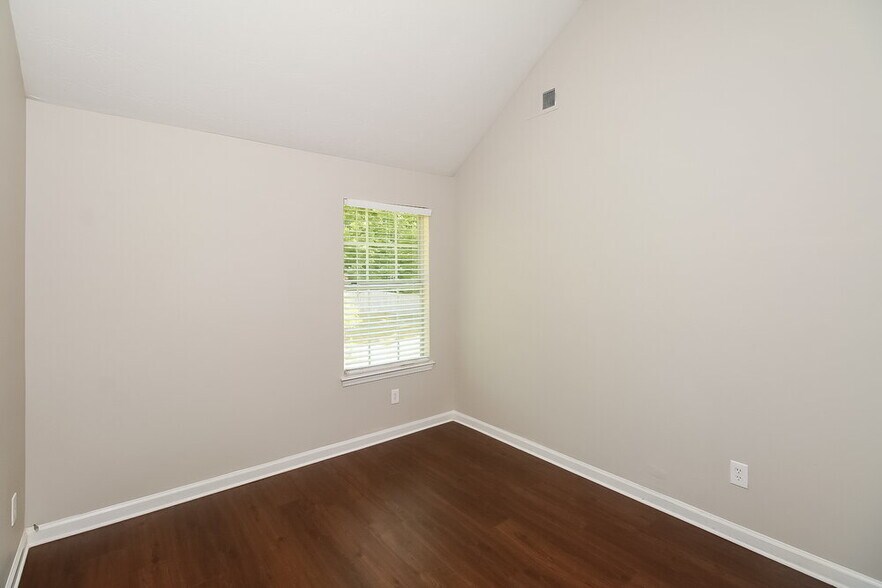 Building Photo - 3234 Diamond Bluff